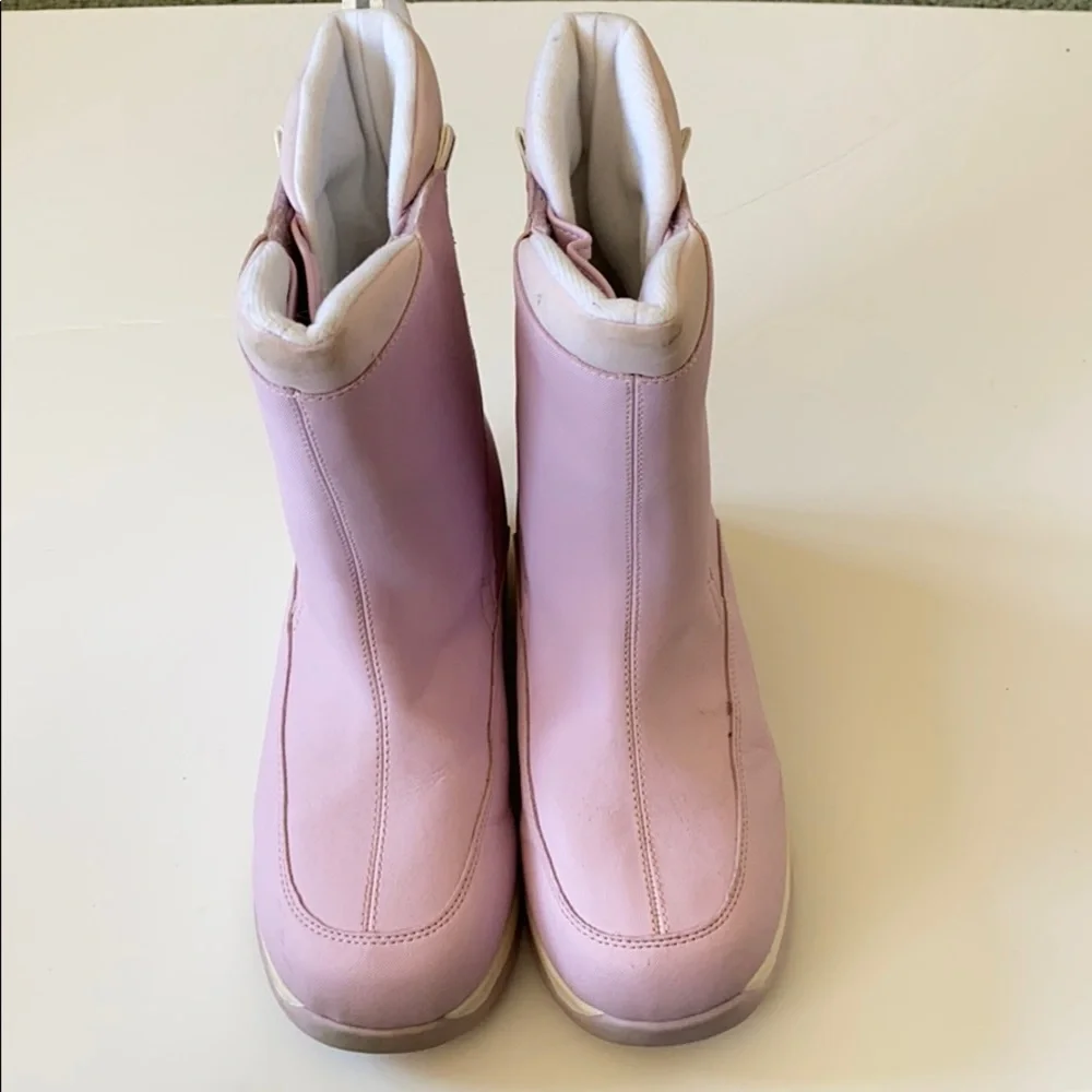 Lands' End pink snow boots